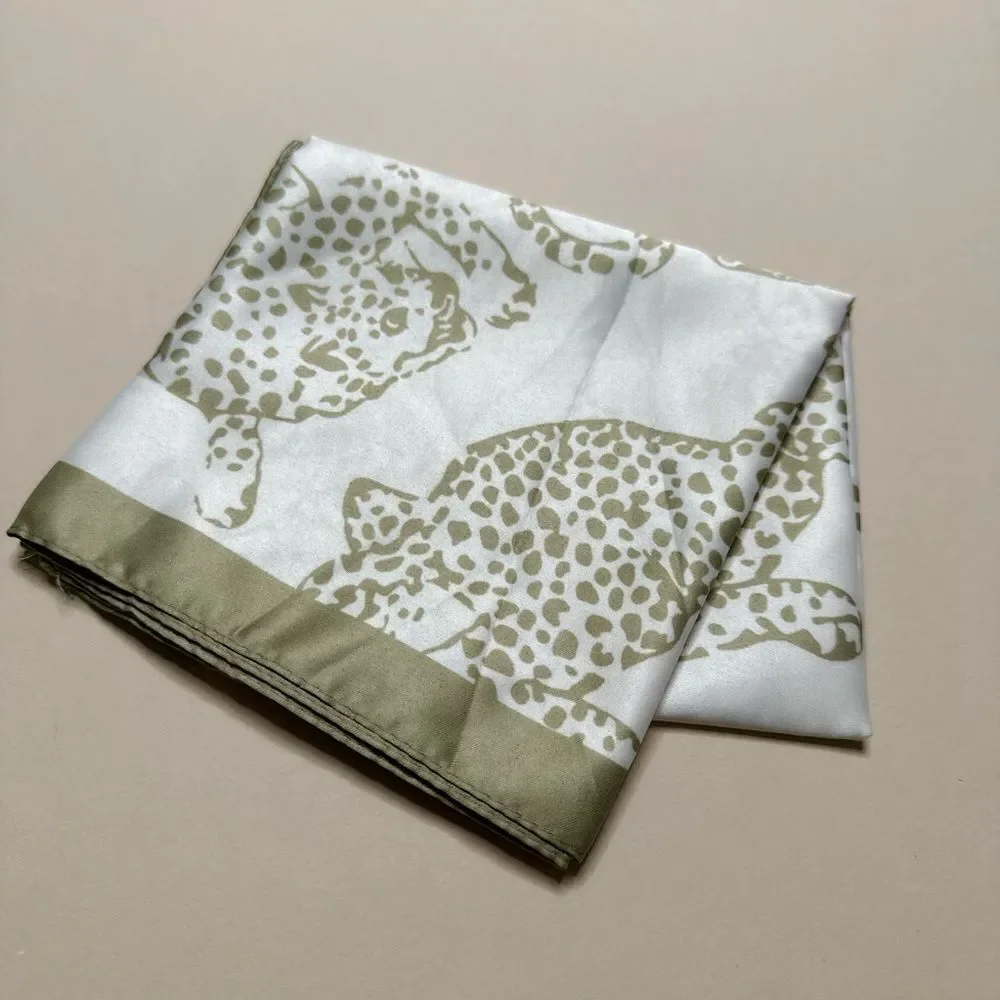 Leopard Print Scarf H14